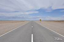 Uma típica estrada patagônica, a caminho de El Chaltén, na Argentina